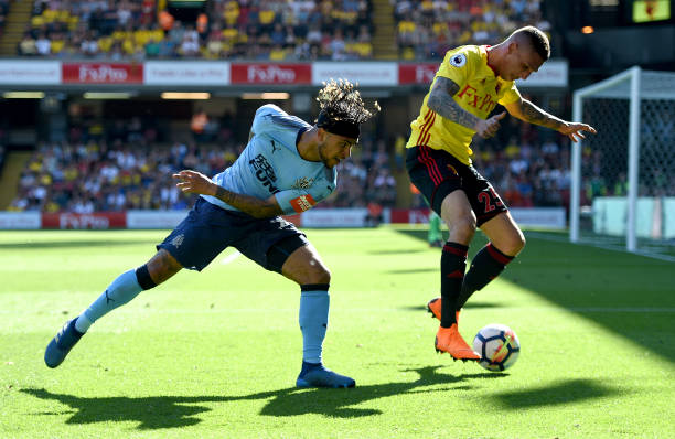 不难发现他 不难发现他